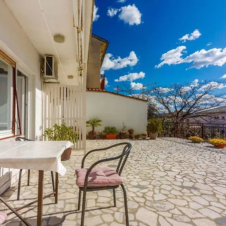 In 39119 Apartment Novi Vinodolski